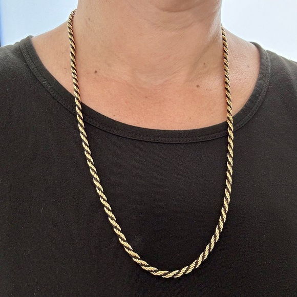 Vintage roped Trifari black and gold plated necklace in near mint condition. - Picture 6 of 6